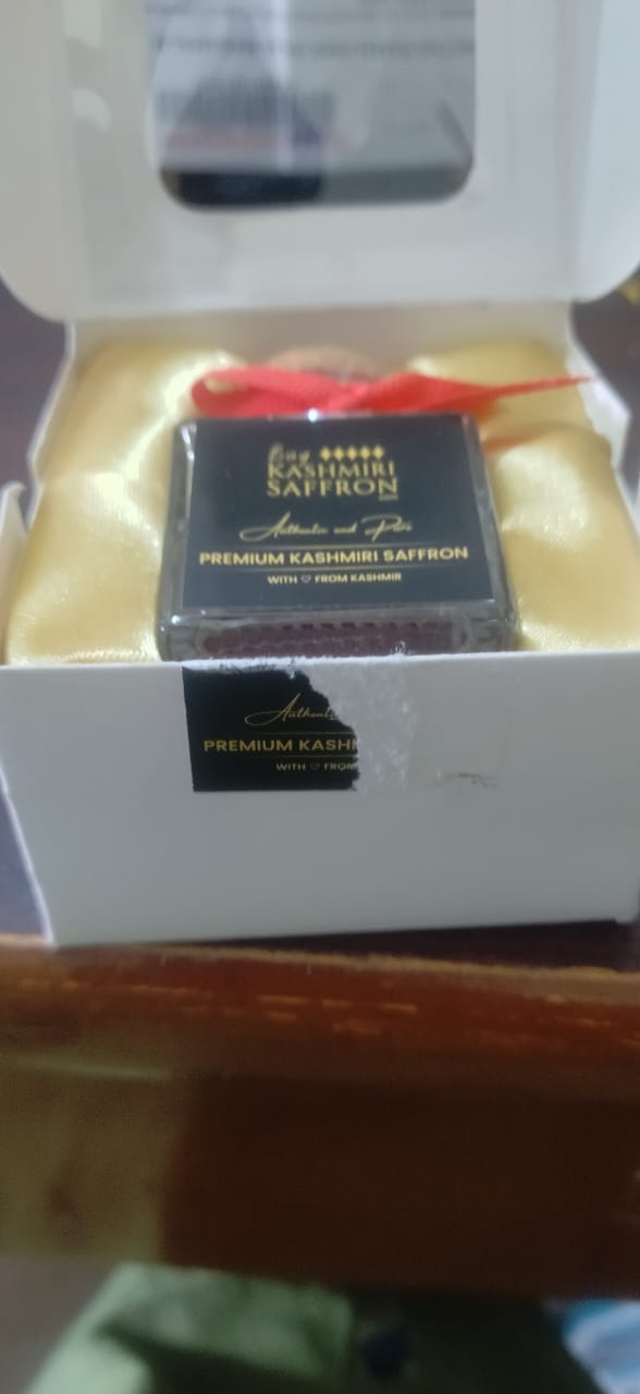 Kashmiri saffron shop, Srinagar