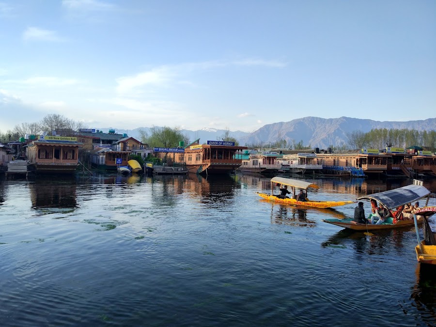Dal Lake, Srinagar