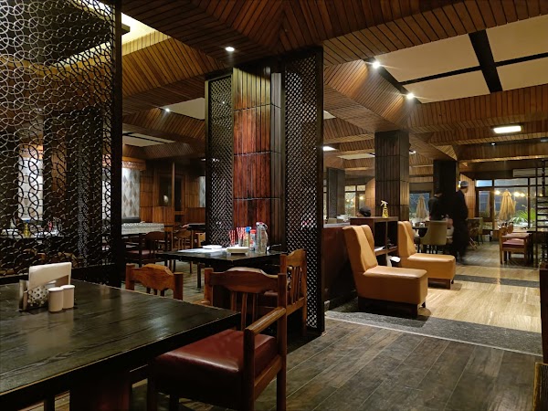 Ahdoos Restaurant, Srinagar